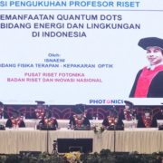 Prof-Isnaeni-Pakar-Fotonika-Alumni-Departemen-Fisika-FMIPA-IPB-Dikukuhkan-sebagai-Profesor-Riset-BRIN-800x445-2-180x180