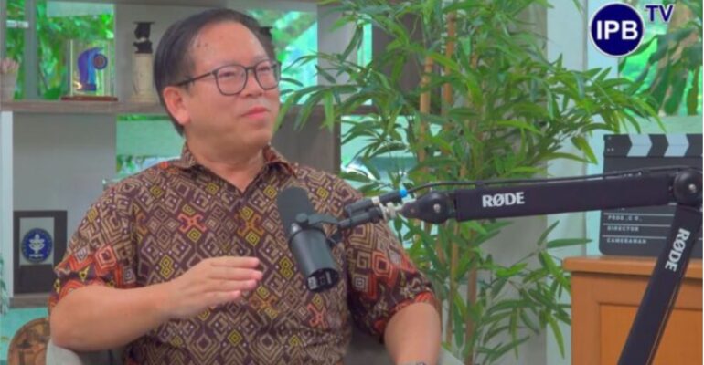 Prof Antonius Suwanto