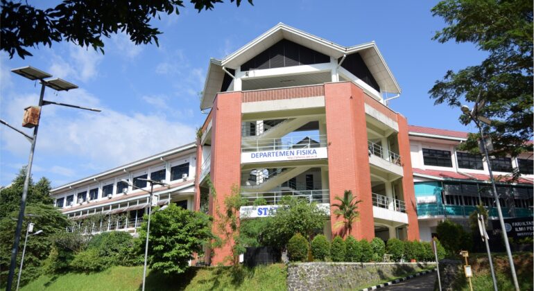 FMIPA IPB University Bertransformasi Menuju Fakultas Sains, Perkuat Bioinformatika dan Riset Biodiversitas